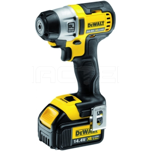 Дрель-шуруповерт DeWalt DCF825M2 + биты в подарок, фото 1, цена